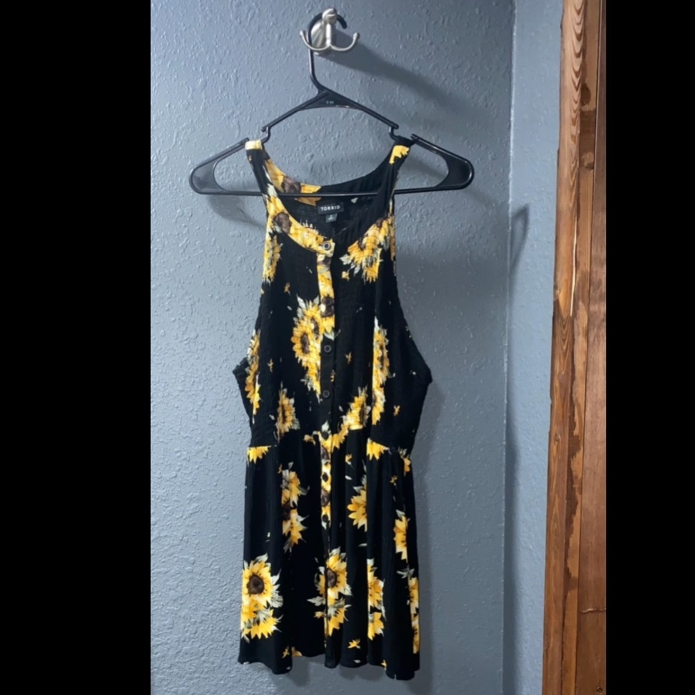 Torrid Sunflower Button Smocked Babydoll Tank